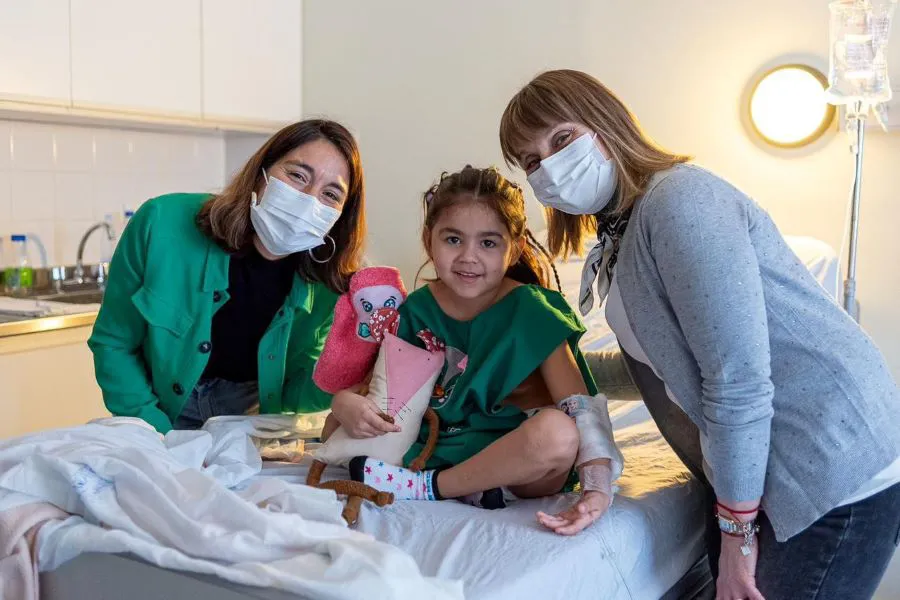 photo_4976983106351378202_y