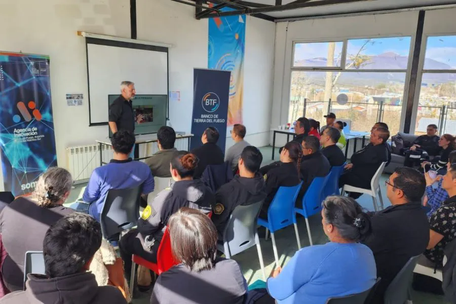 photo_5129719273046608696_y