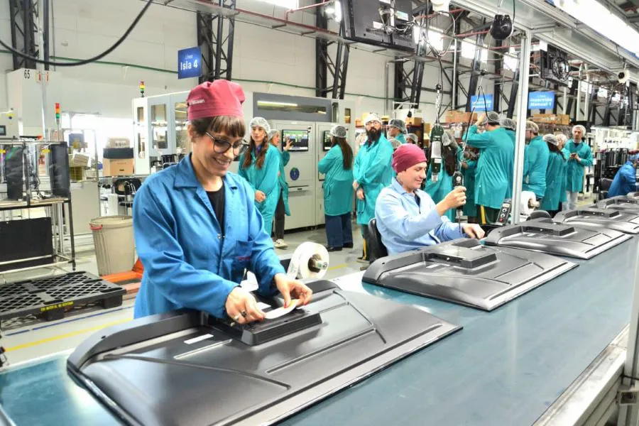 photo_4915898307649932131_y