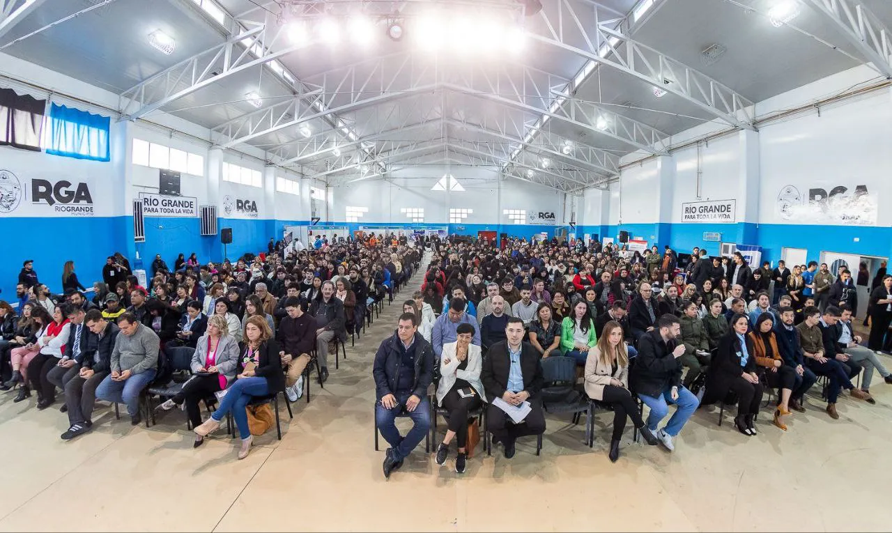 “El Congreso de Industrias Tecnológicas es un símbolo de defensa de nuestra industria y soberanía” (2)