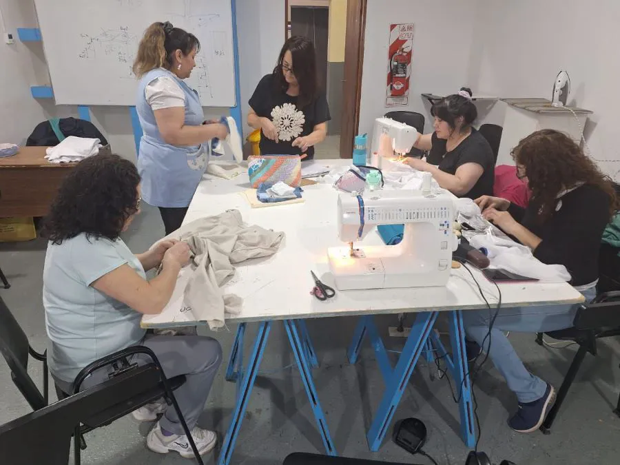 photo_5001780546711432941_y