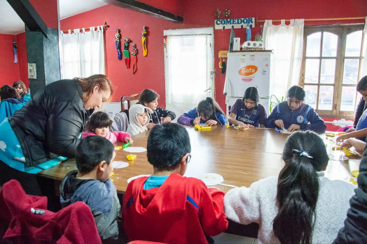 El programa “Jugamos y Aprendemos en Comunidad” se suma en los comedores comunitarios