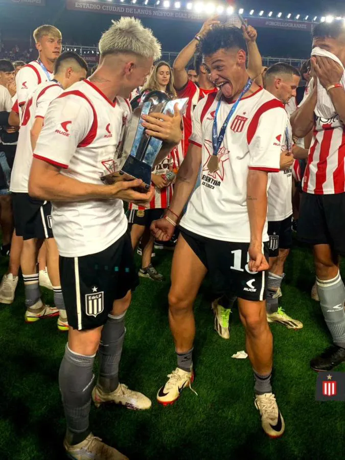 Estudiantes, campeón de la Copa de la Liga le ganó a Vélez en los penales (2)