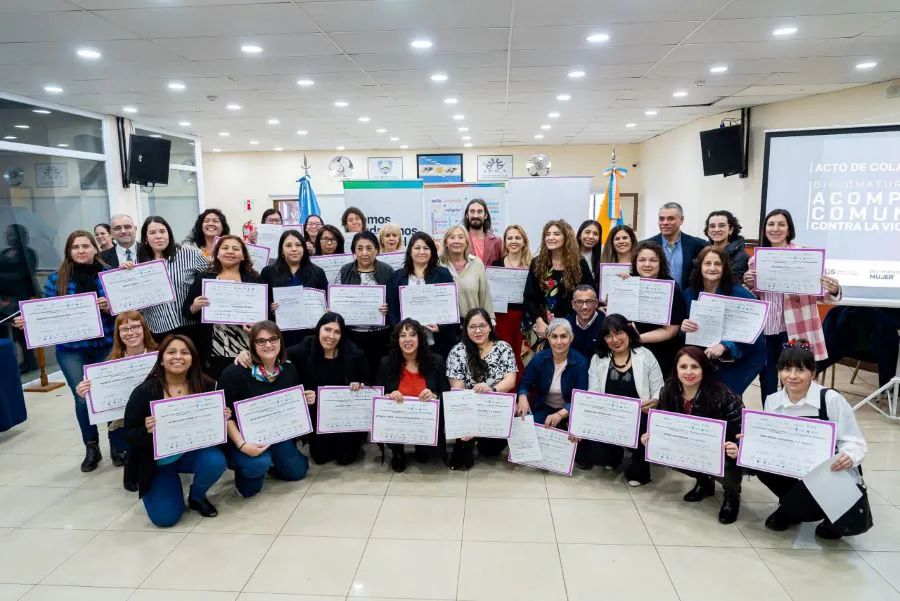 photo_4976524287880049555_y