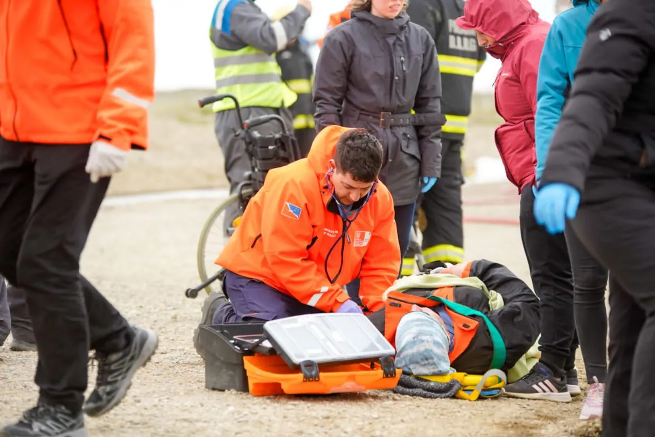 Se llevó adelante un simulacro de un violento accidente con heridos sobre la Ruta 3 (5)