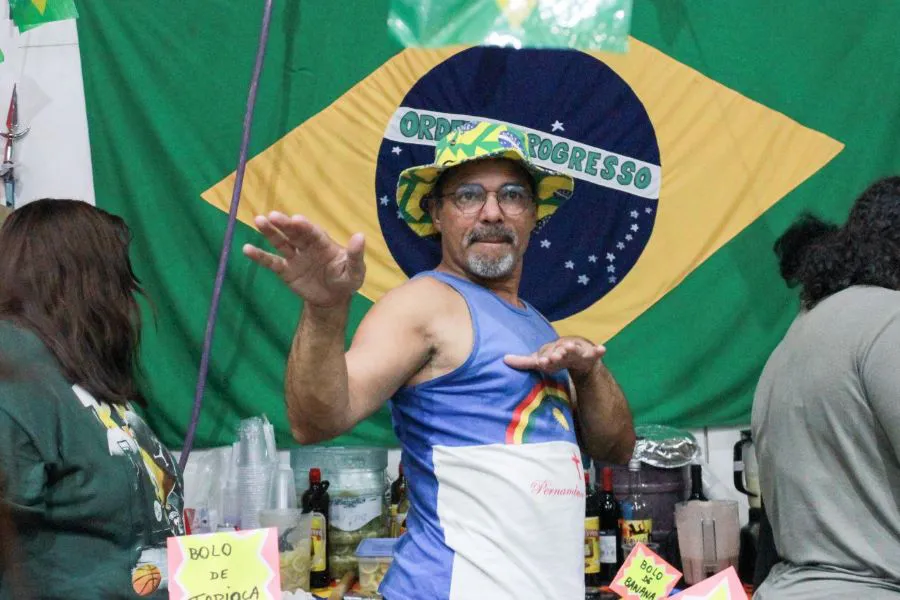 photo_5039562570855460738_y