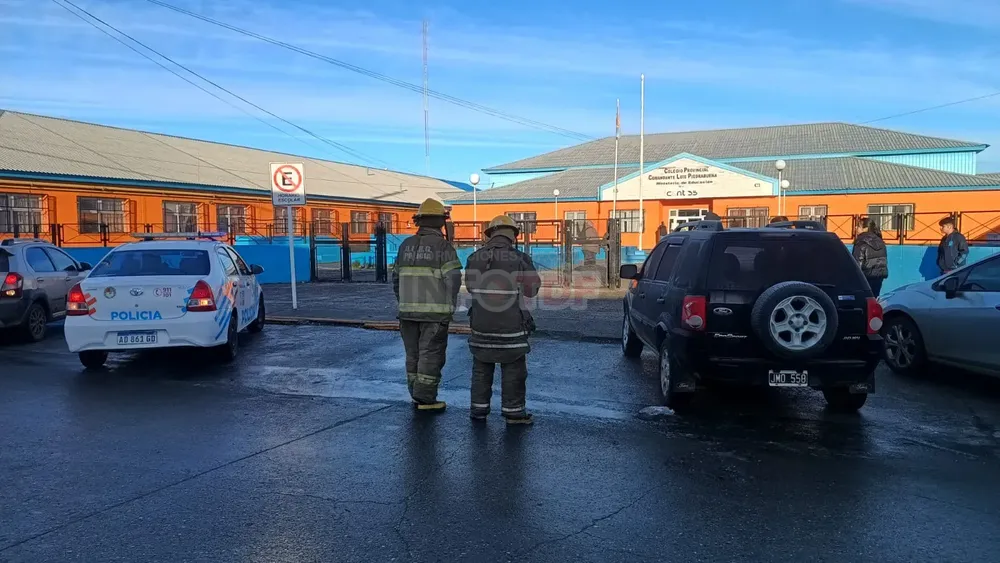Nueva amenaza de bomba en el colegio Comandante Piedrabuena obligó a su evacuación