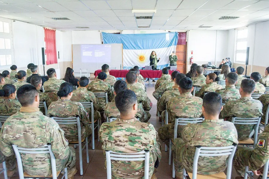 photo_5075699656884858096_y