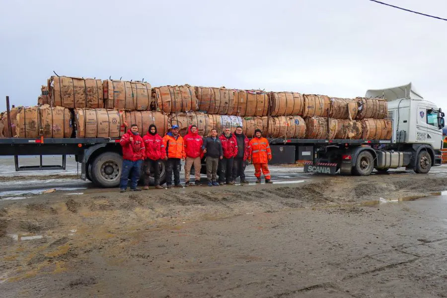 photo_5013057588937470103_y