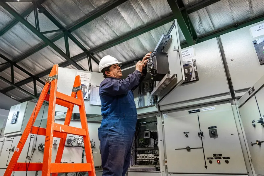 Avanza la obra de reestructuración del centro de distribución Torelli en Ushuaia