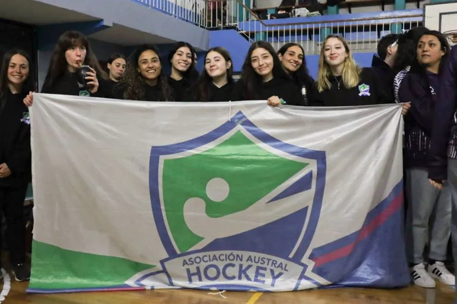 photo_5071378743695182968_y