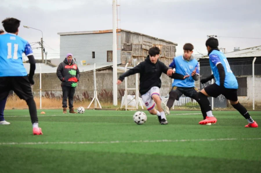 Intensos entrenamientos de fútbol