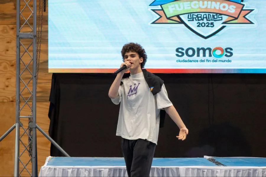 photo_5156707185378570141_y