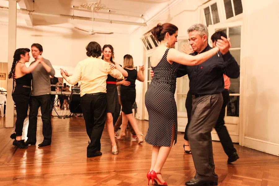 Los campeones mundiales de tango 2024 brindarán clases magistrales gratuitas