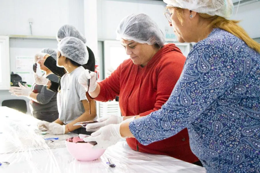 photo_5181560022226808507_y