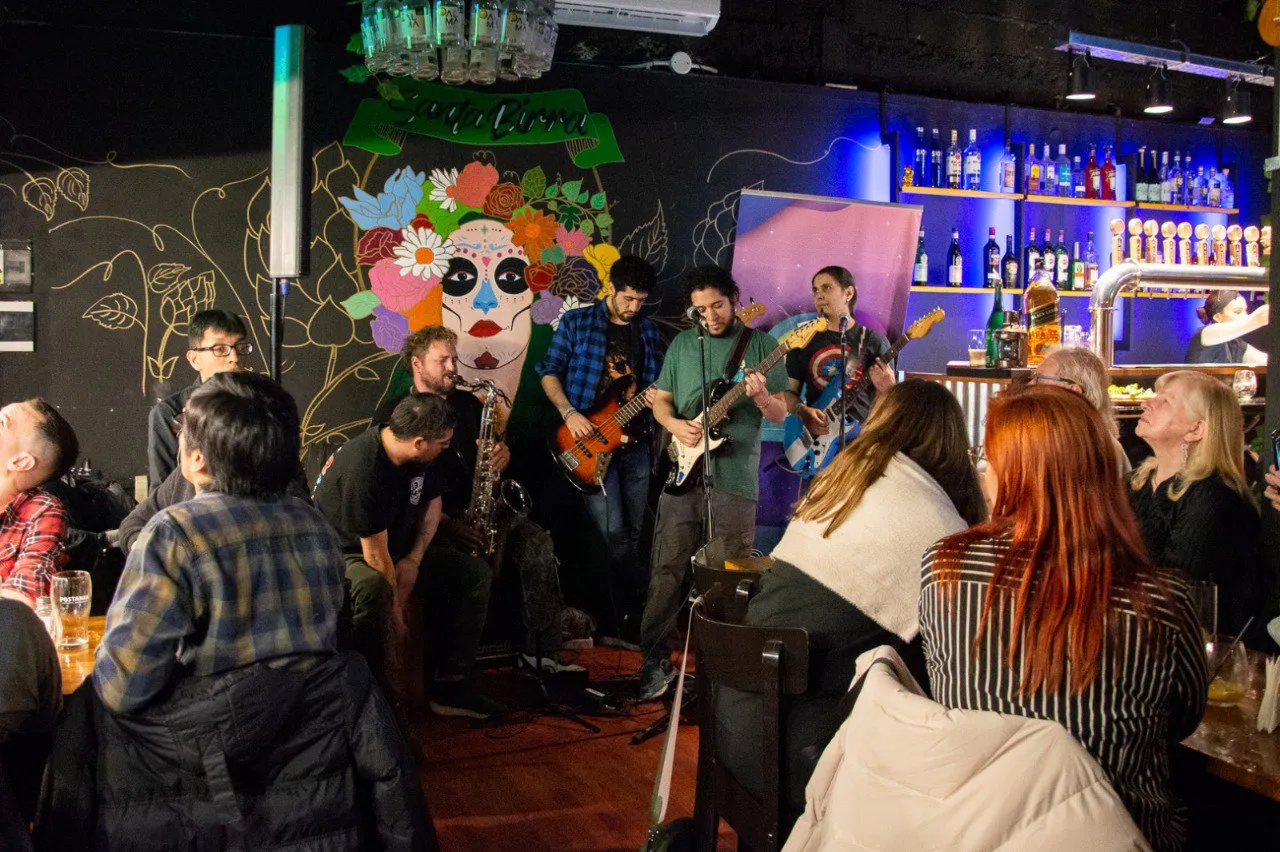 El programa “Río Grande se Prende” continúa presente en los comercios de la ciudad (3)