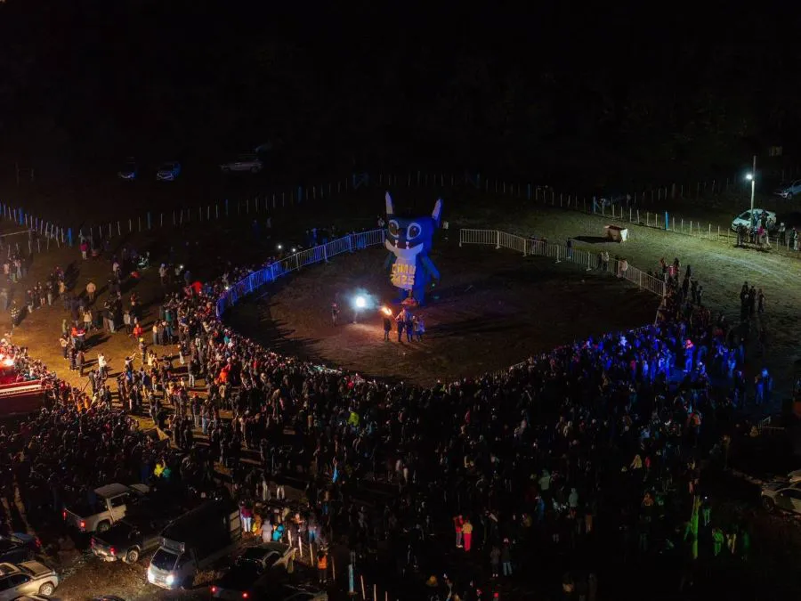 photo_5095958807170452514_y