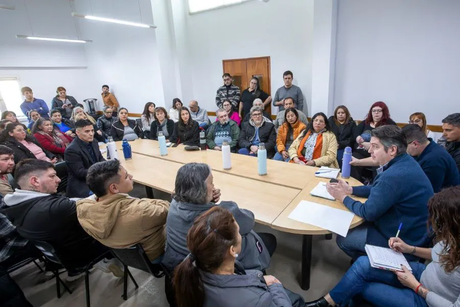 photo_4947688272591696580_y