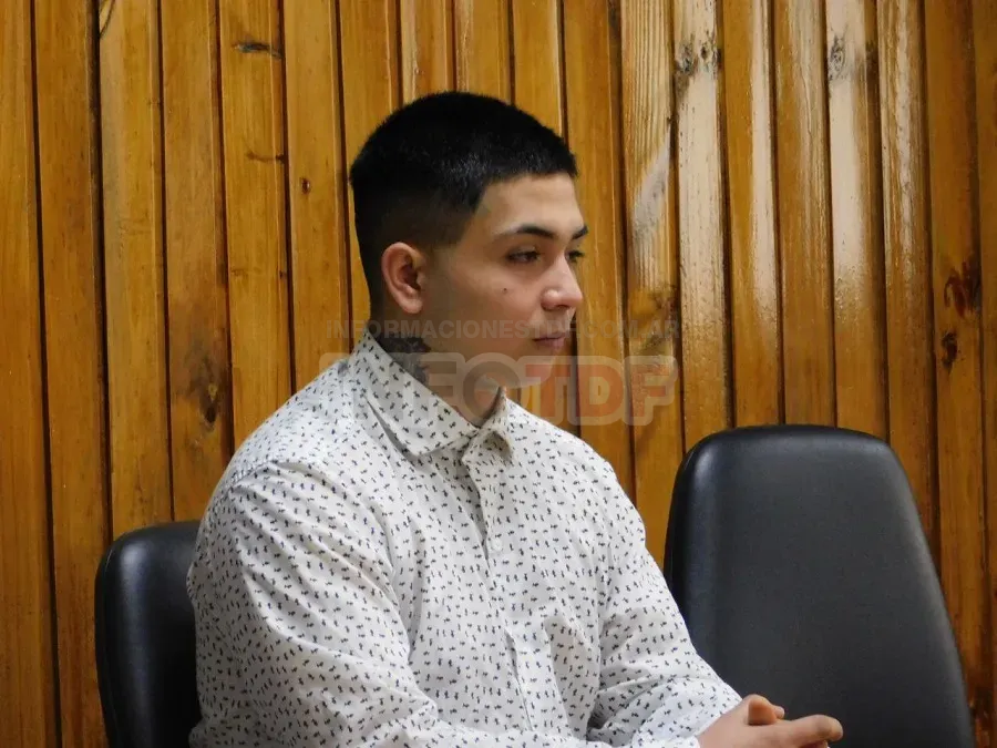 photo_4929456411298082028_y