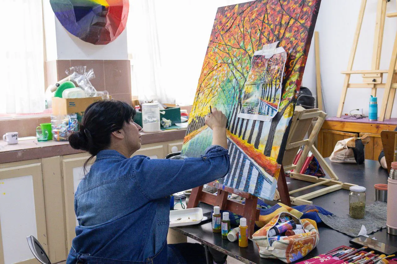 Alrededor de 35 talleres artísticos se dictan en el Centro Cultural Leandro N. Alem  (1)