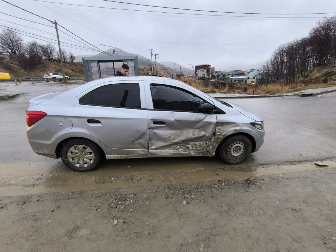 Una joven resultó con heridas sobre el rostro tras un violento choque  (2)