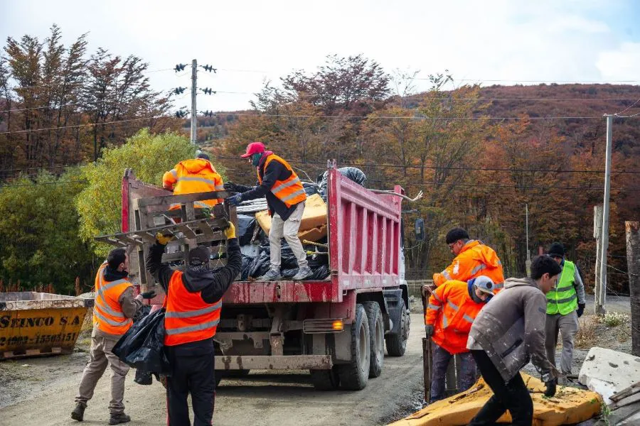 photo_5181577863520955523_y