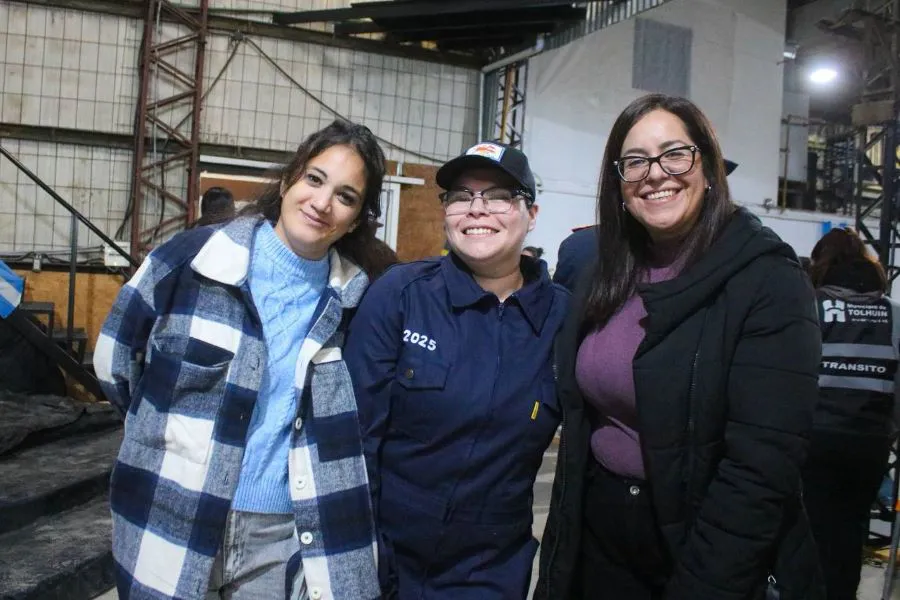 photo_5042285026070343754_y