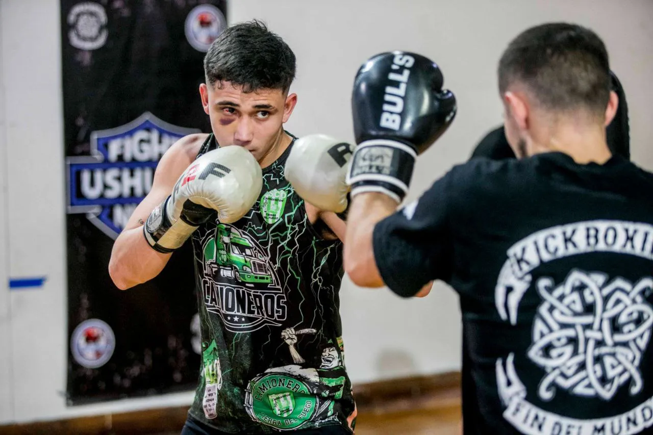 Se realizó una clínica abierta de Kickboxing con escuelas de Ushuaia y Río Grande