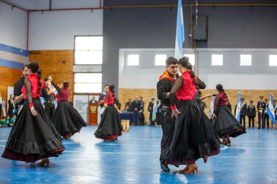 photo_5017272579647451369_y