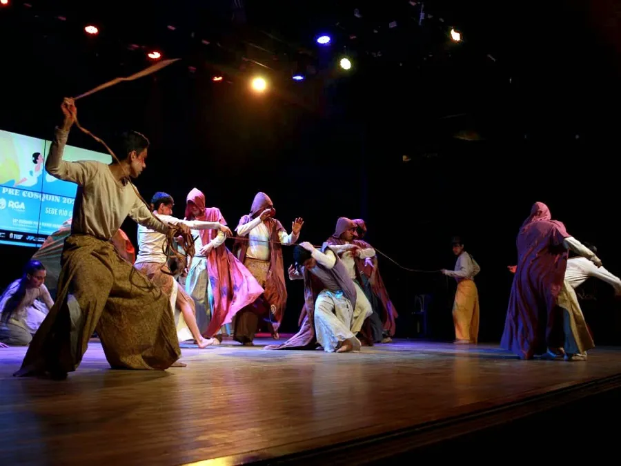 photo_4974641442936958239_y