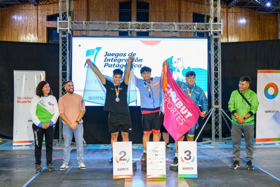 photo_4936447226486567191_y