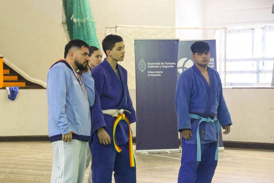 photo_5111924068193078099_y