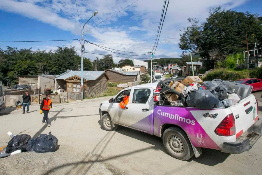 photo_4971987513925283376_y