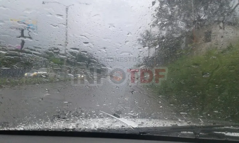 Decretan alerta amarilla por intensas lluvias para la madrugada de este miércole