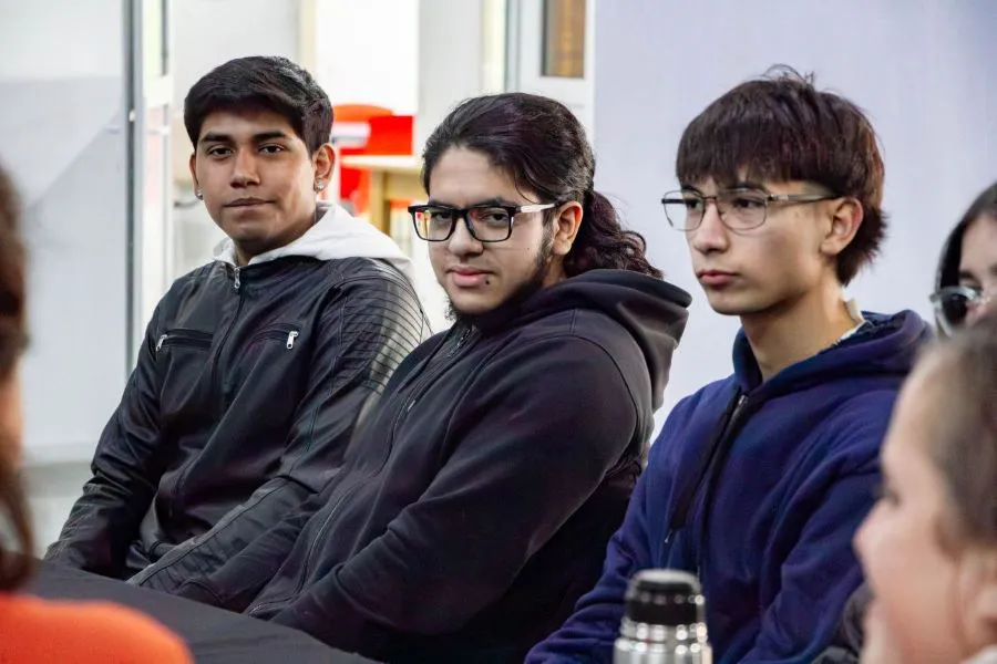 photo_4956438061571485124_y