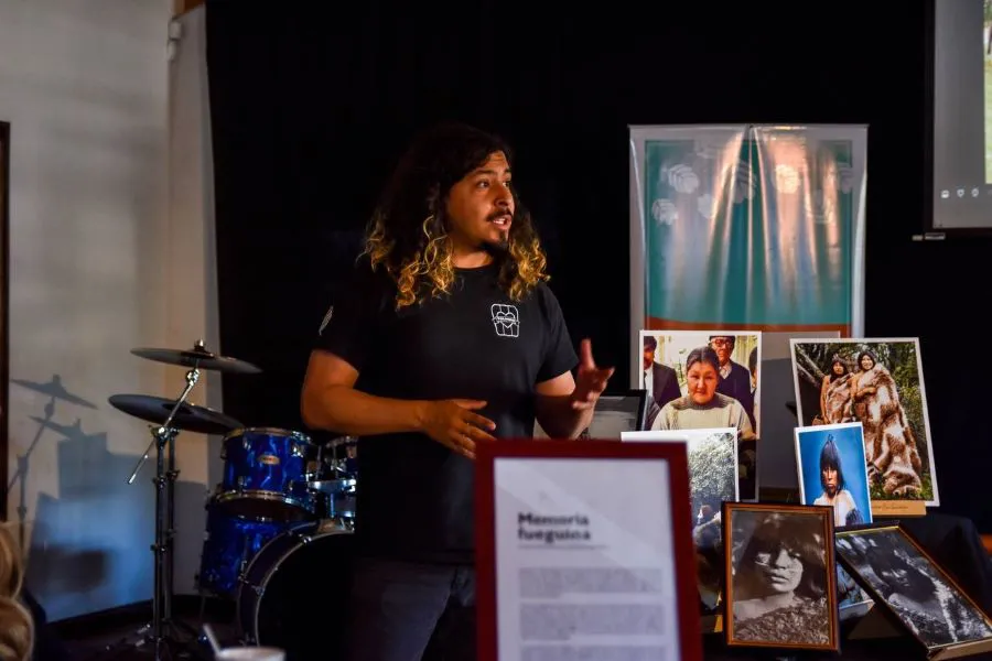 photo_4927304508128734831_y