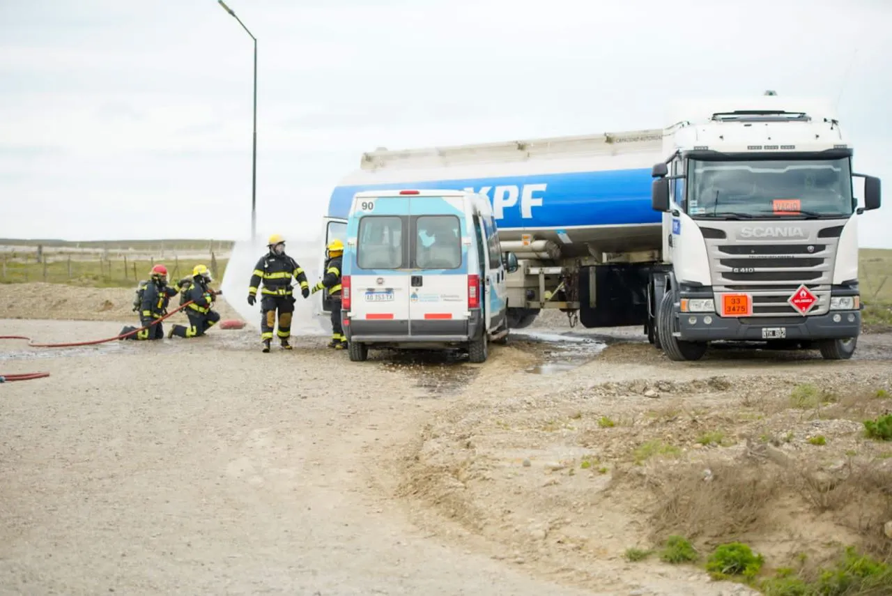Se llevó adelante un simulacro de un violento accidente con heridos sobre la Ruta 3 (11)