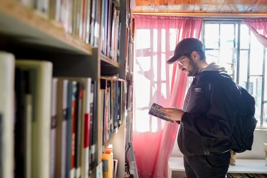 photo_5089503930886064952_y