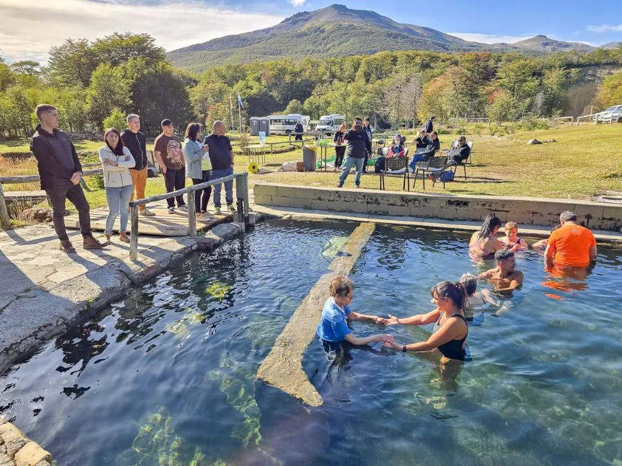 photo_5104832016326701064_y