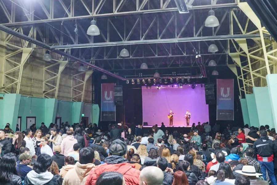 photo_4940671365476889991_y