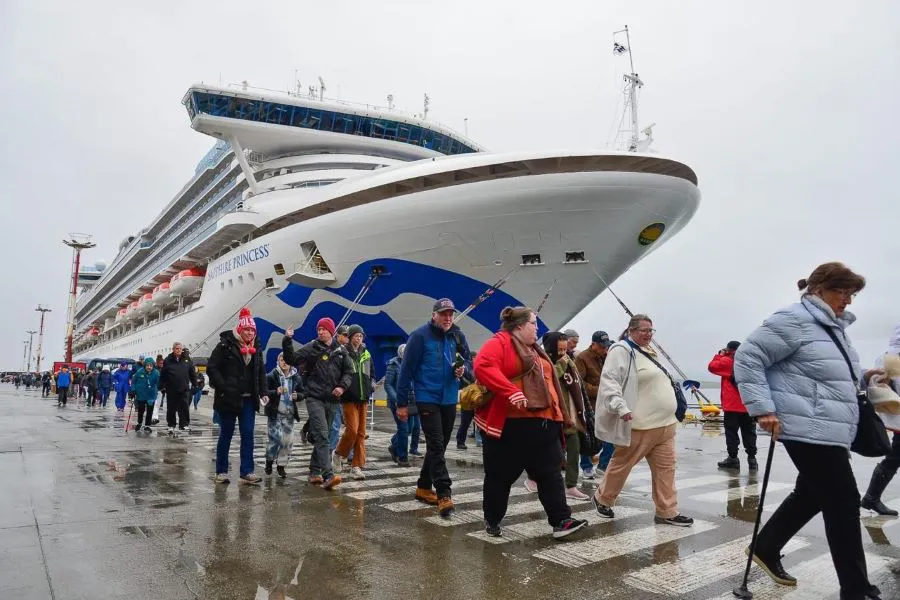 photo_5085043169262504862_y