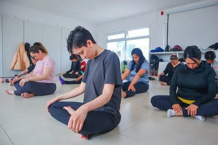 photo_5156913399643352639_x