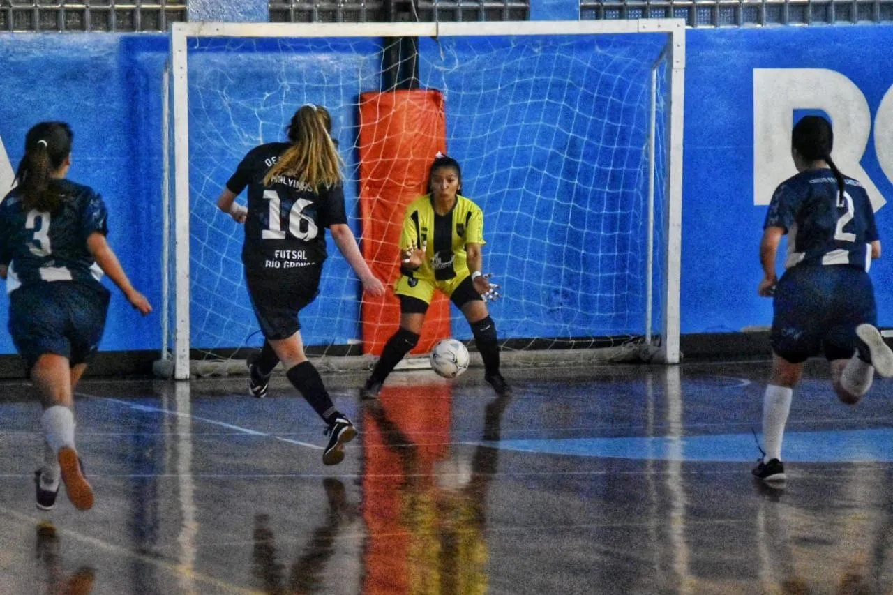 El fin de semana se jugó la 3 fecha del torneo Mujeres Centenarias en Río Grande  (3)