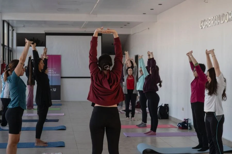 Se dictó una clase abierta de Yoga en la Casa de la Mujer en Ushuaia