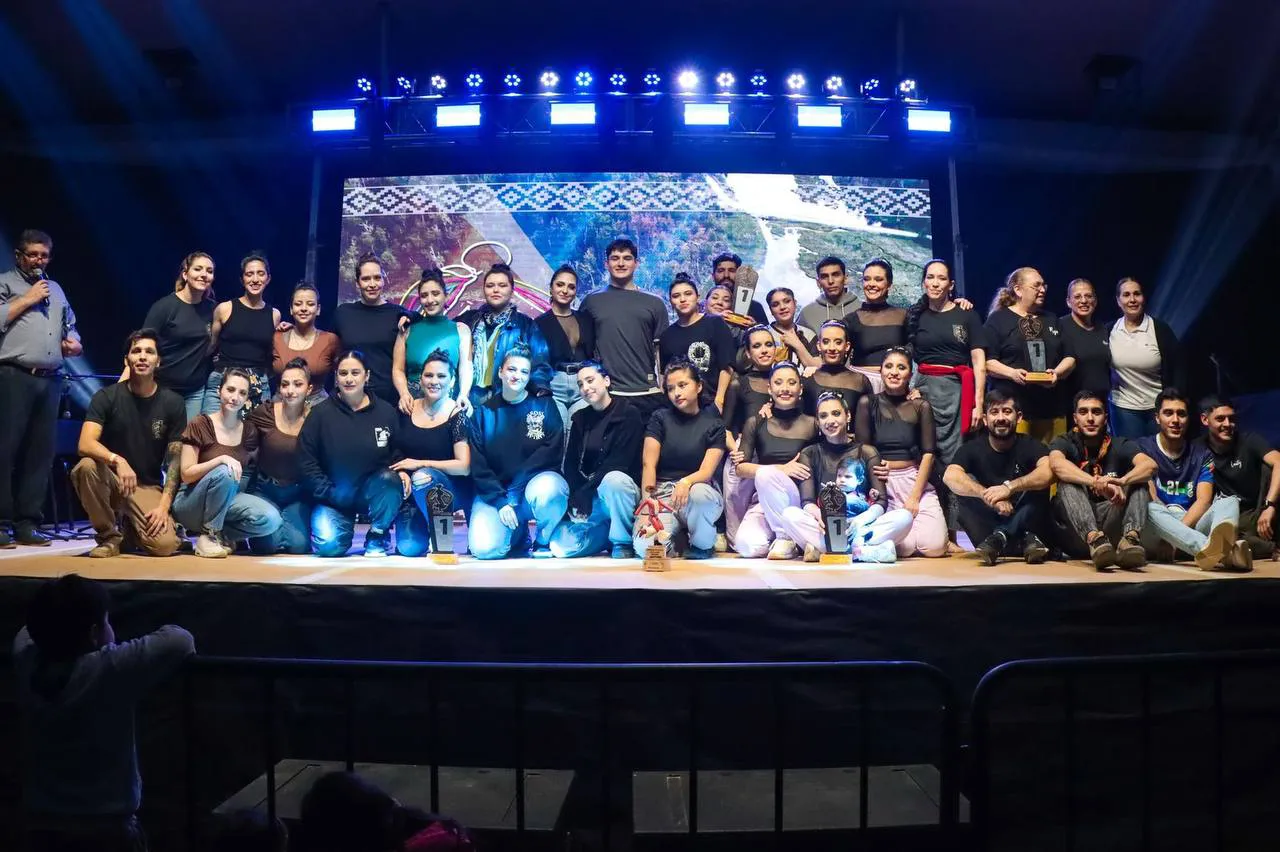 Con un gran espectáculo se desarrolló el Certamen Provincial de Malambo Femenino en Tolhuin  (6)