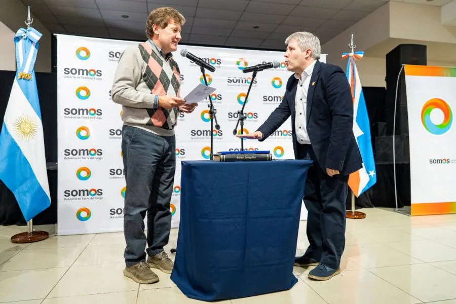 photo_5037417500982840113_y