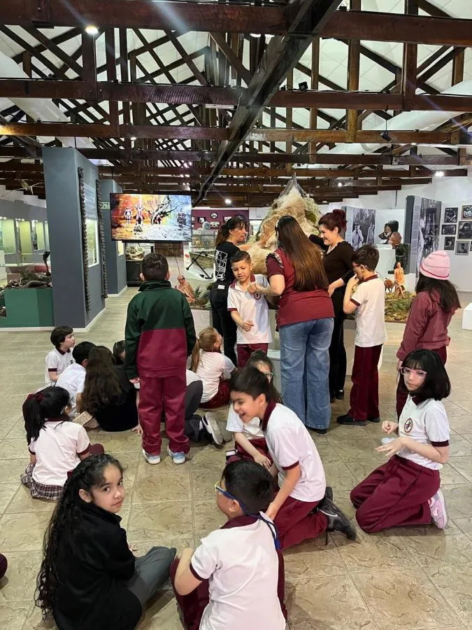 photo_4983508020671220520_y