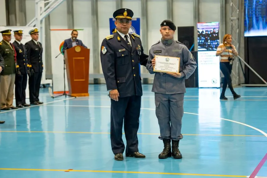 photo_5051041167306763825_y