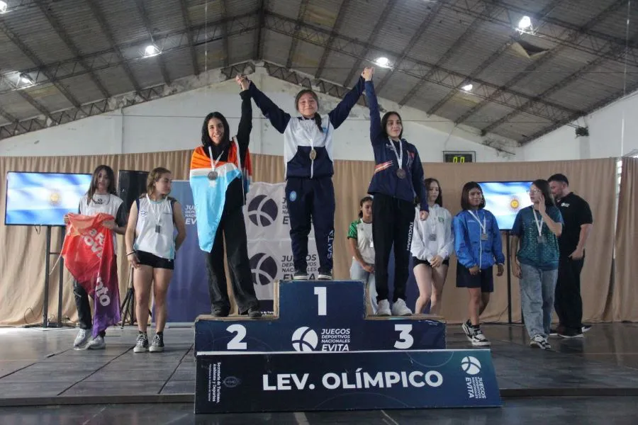 photo_5116266589366979527_y