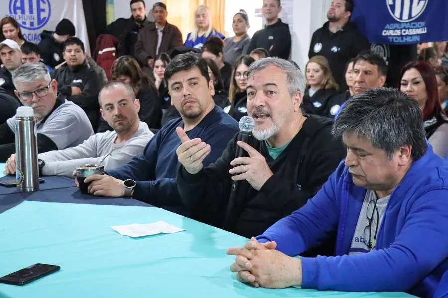 En un hecho histórico se logró firmar el Convenio Colectivo de Trabajo en Tolhuin  (2)